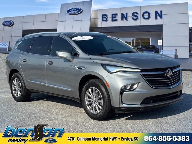 2024 Buick Enclave Essence