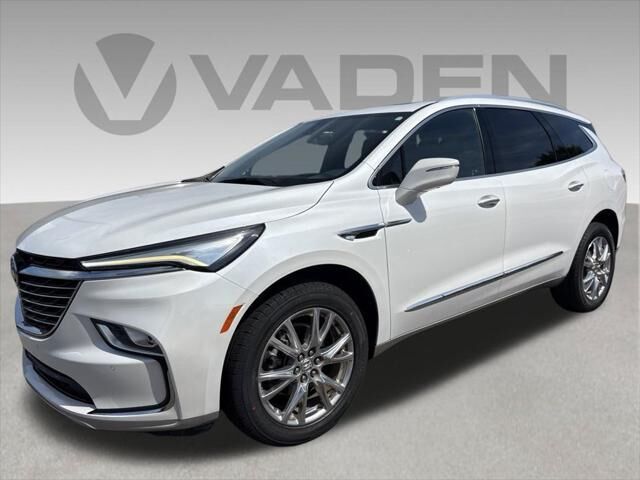 2023 Buick Enclave Premium — photo 1 of 13