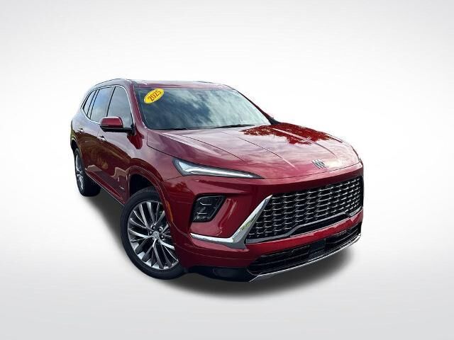 2025 Buick Enclave Avenir — photo 1 of 37