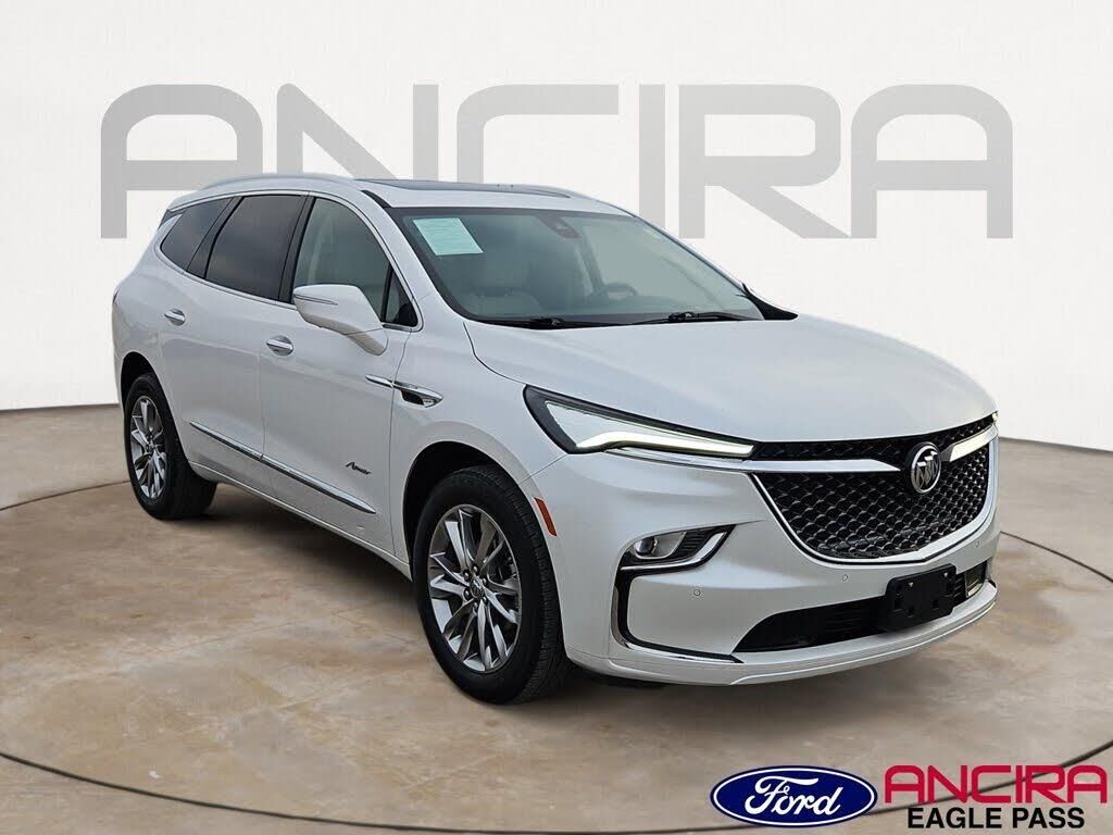2023 Buick Enclave Avenir — photo 1 of 1
