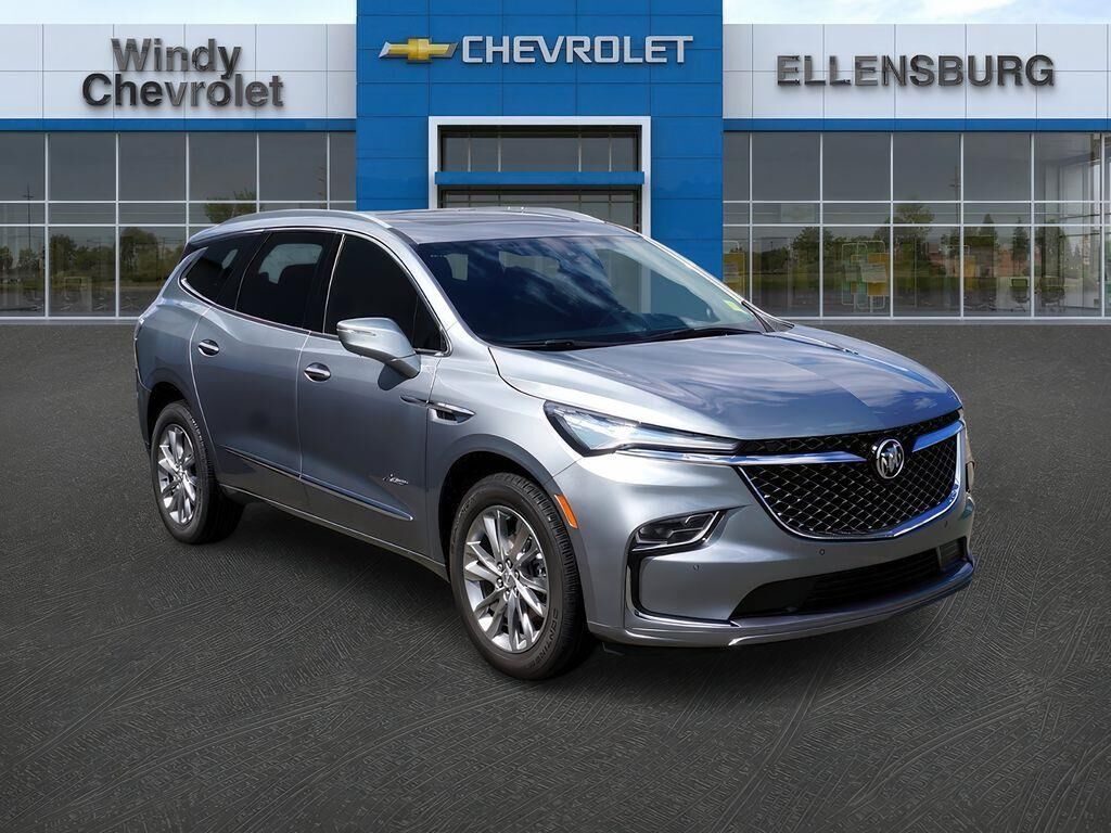 2023 Buick Enclave Avenir — photo 1 of 2