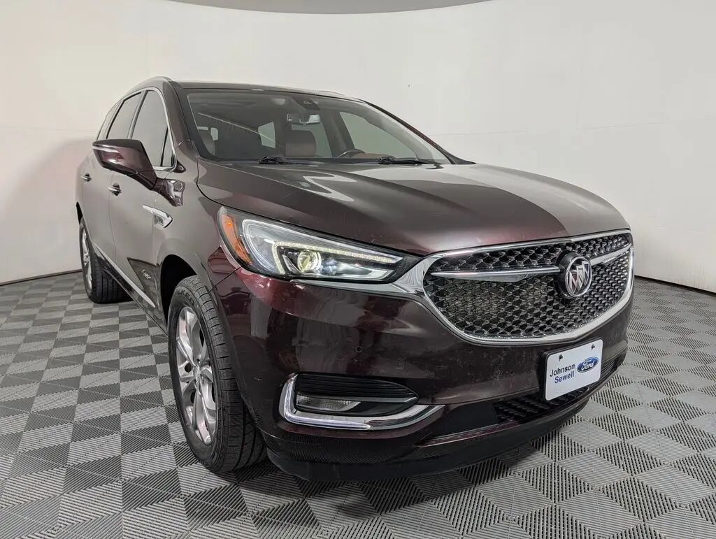 2021 Buick Enclave Avenir — photo 1 of 16