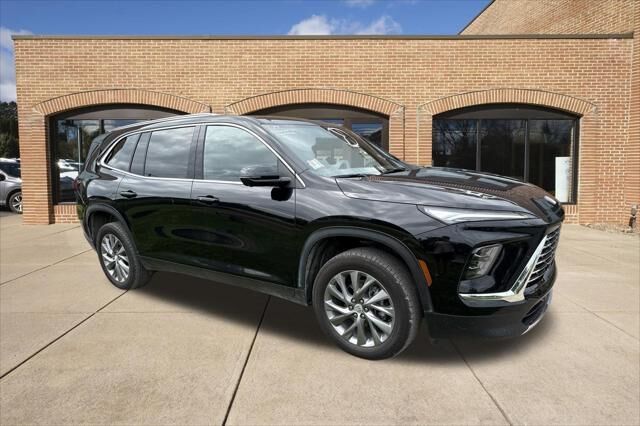 2026 Buick Enclave Preferred — photo 1 of 14