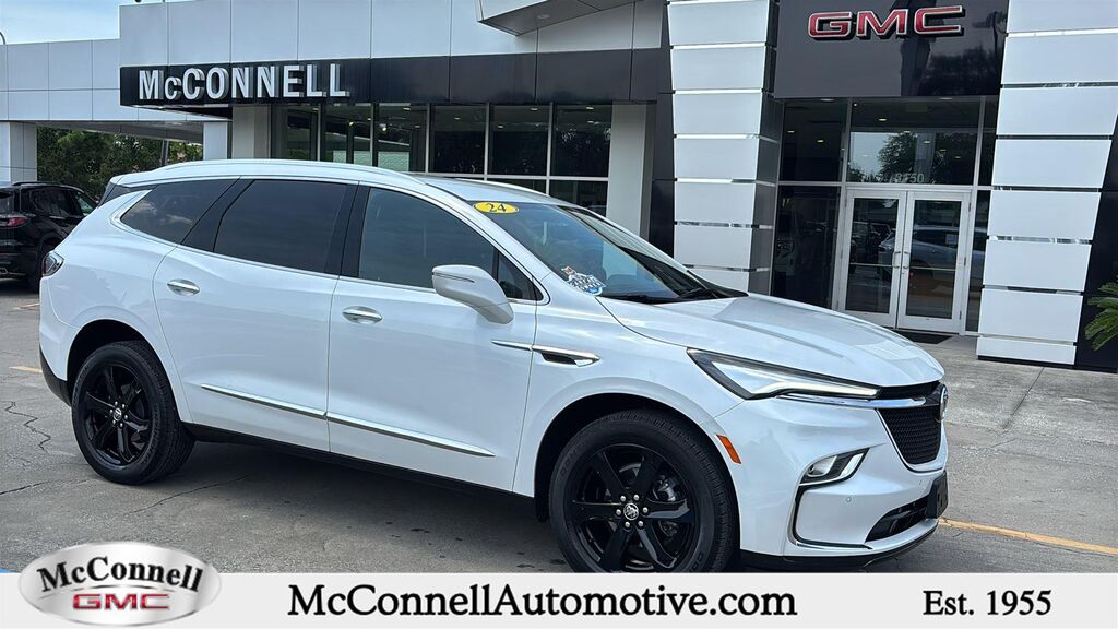 2024 Buick Enclave Essence — photo 1 of 19