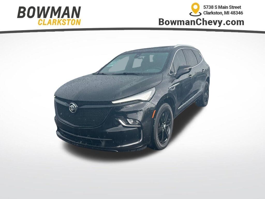 2024 Buick Enclave Essence — photo 1 of 13