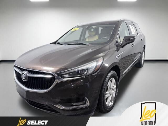 2018 Buick Enclave Essence — photo 1 of 1