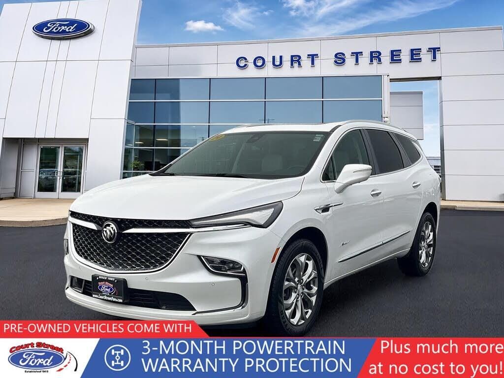 2024 Buick Enclave Avenir — photo 1 of 15