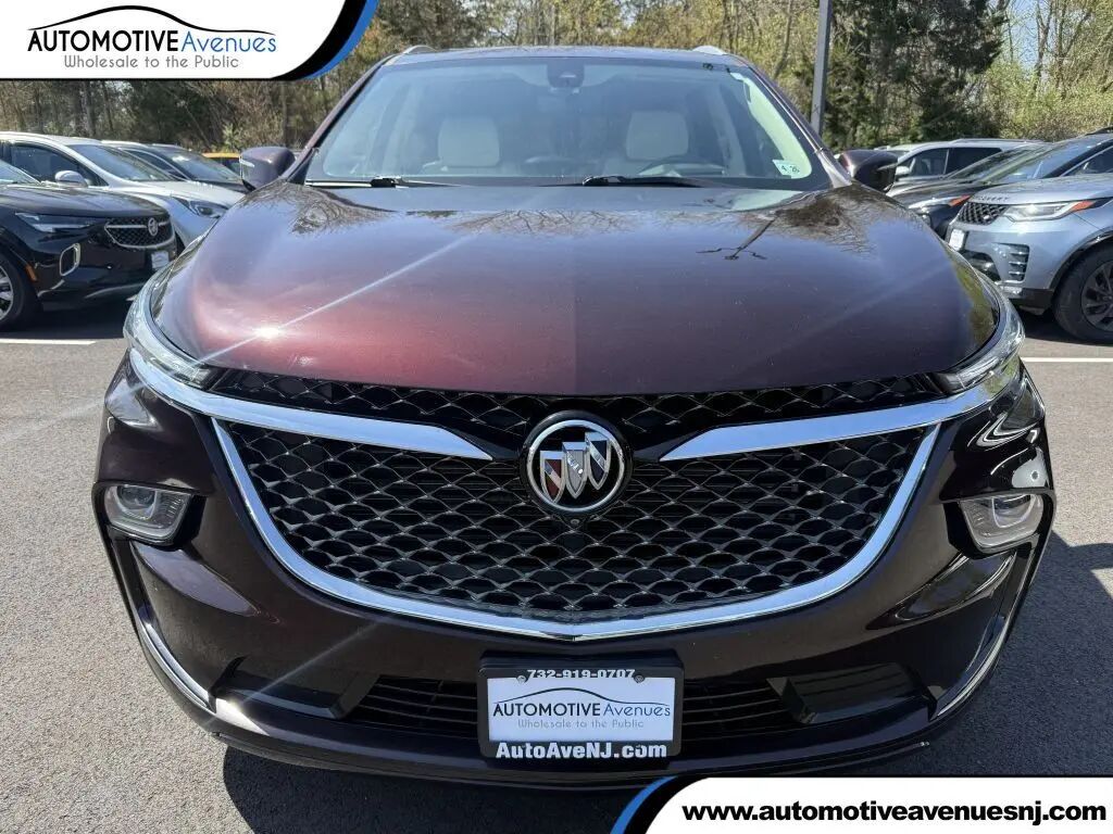 2022 Buick Enclave Avenir — photo 1 of 13