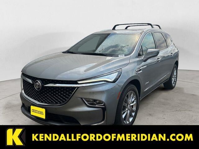 2023 Buick Enclave Avenir — photo 1 of 2