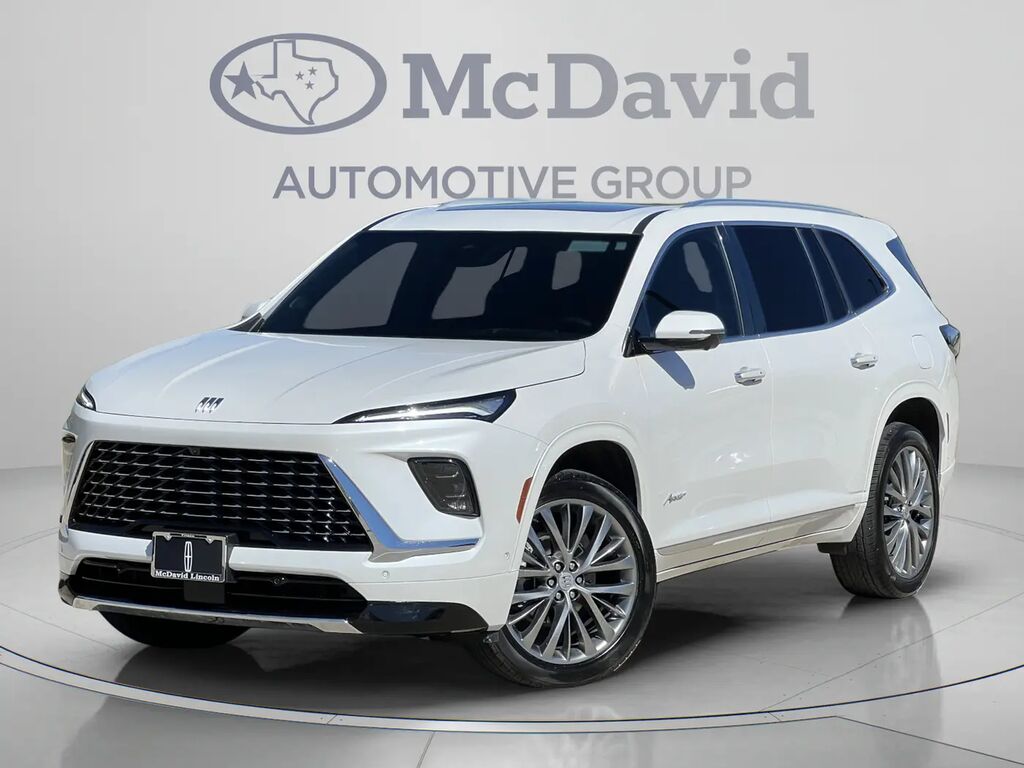 2025 Buick Enclave Avenir — photo 1 of 13