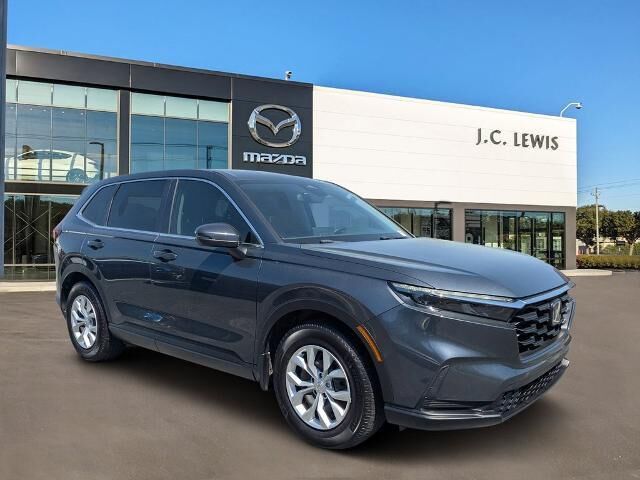 2024 Honda CR-V LX — photo 1 of 6