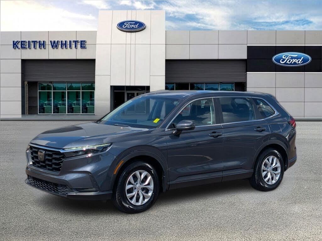 2024 Honda CR-V LX — photo 1 of 2