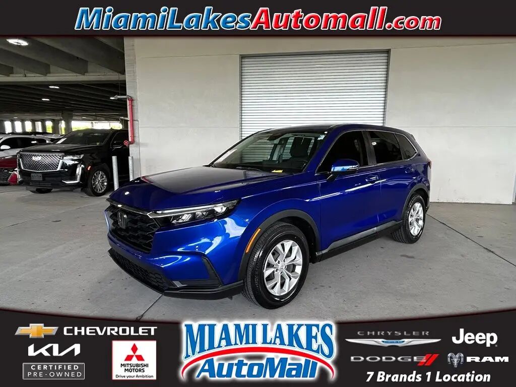 2025 Honda CR-V LX — photo 1 of 16