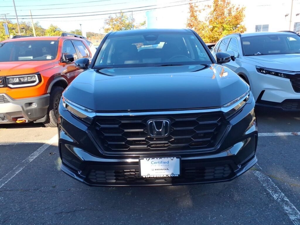2025 Honda CR-V 1.5T AWD LX — photo 1 of 6