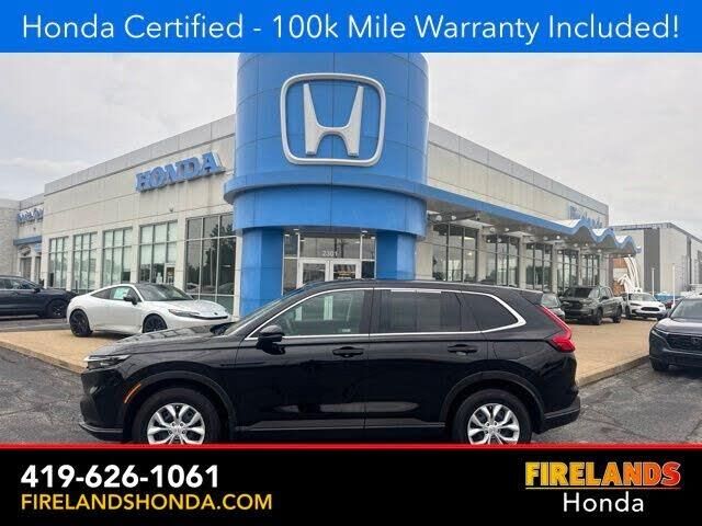 2025 Honda CR-V LX — photo 1 of 1