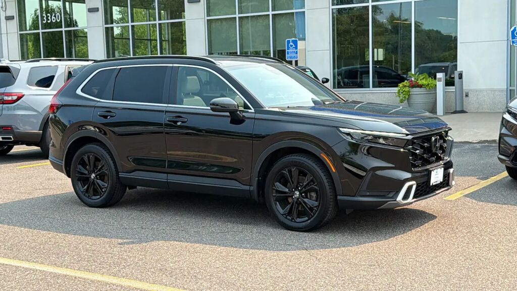 2023 Honda CR-V Hybrid Sport Touring — photo 1 of 13