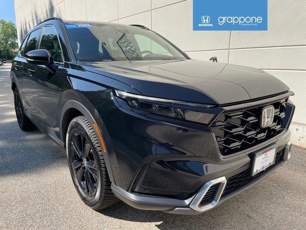 2023 Honda CR-V Hybrid Sport Touring — photo 1 of 36