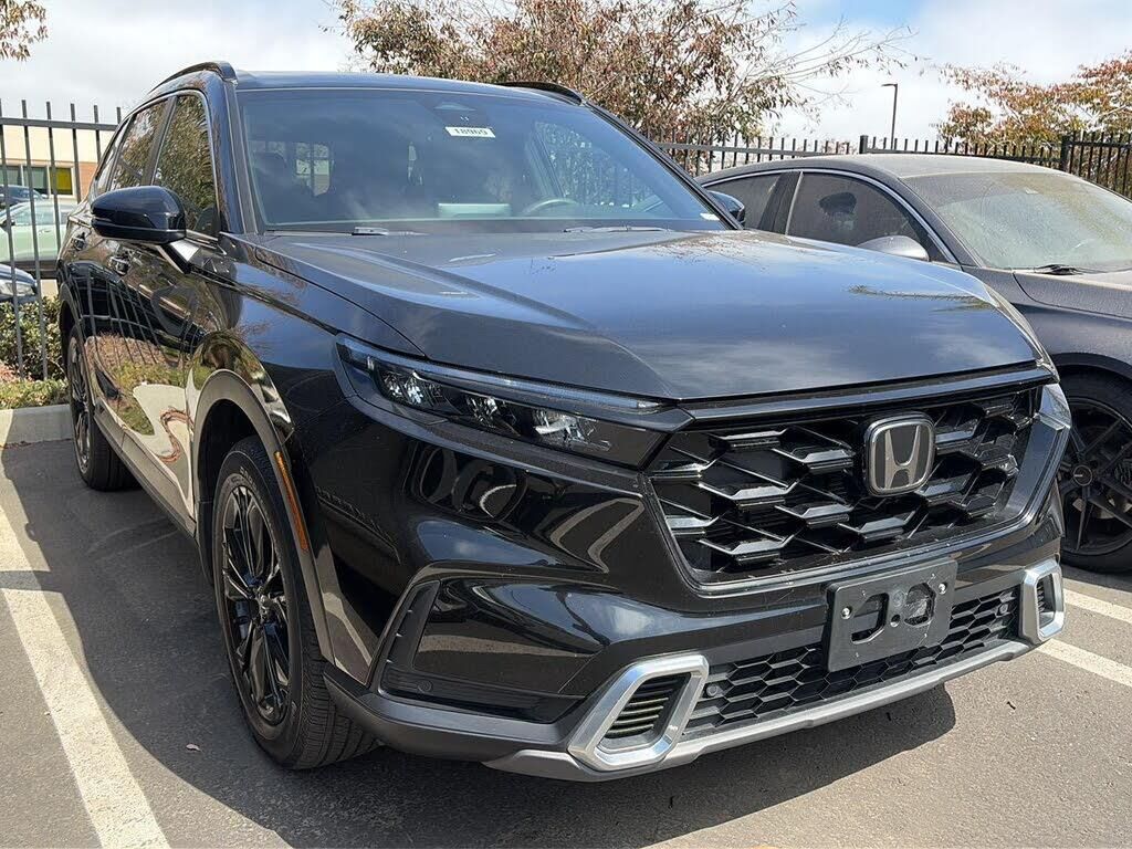2025 Honda CR-V Hybrid Sport Touring — photo 1 of 1