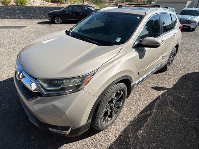 2017 Honda CR-V Touring — photo 1 of 1