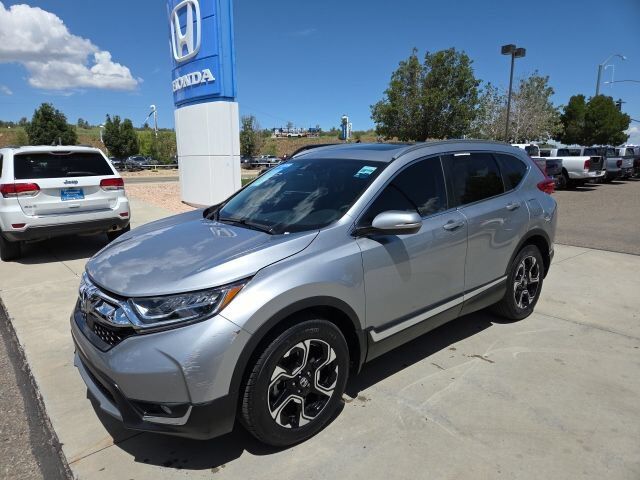 2019 Honda CR-V AWD Touring — photo 1 of 7