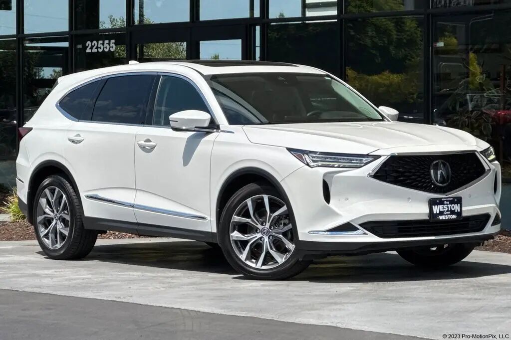 2022 Acura MDX SH-AWD w/Tech — photo 1 of 13