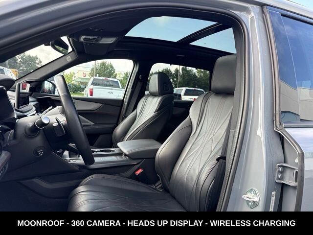 2025 Acura MDX SH-AWD  w/A-SPEC w/Advance — photo 1 of 24