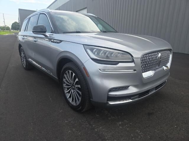 2024 Lincoln Aviator Premiere — photo 1 of 13
