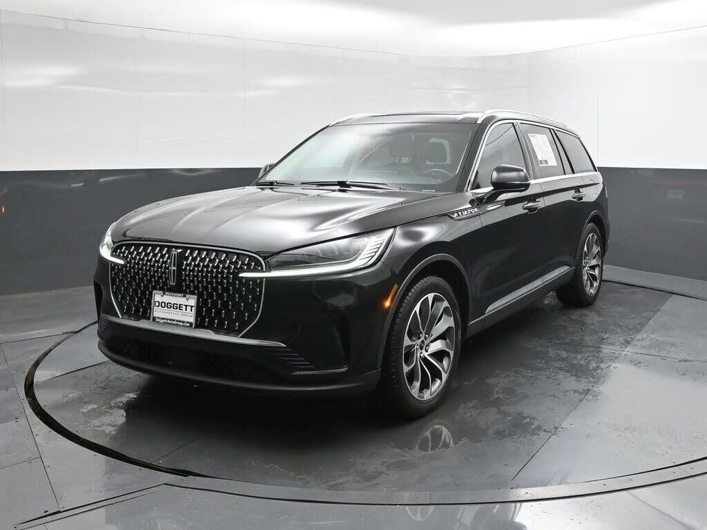 2025 Lincoln Aviator Premiere — photo 1 of 1