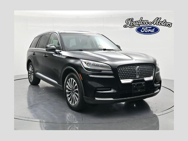 2022 Lincoln Aviator Standard