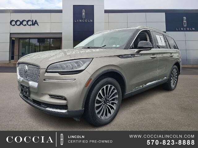 2023 Lincoln Aviator Standard — photo 1 of 13