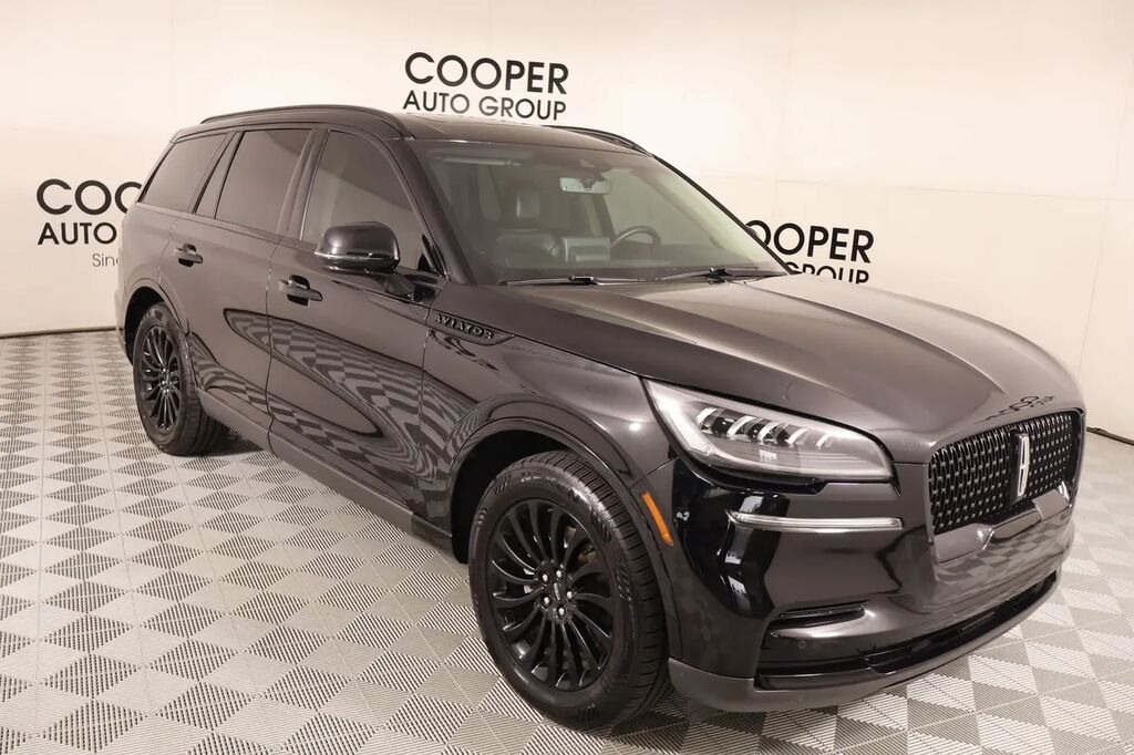 2023 Lincoln Aviator Standard — photo 1 of 1