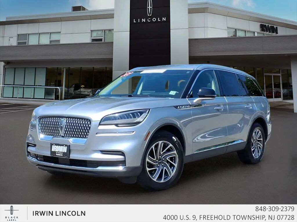 2023 Lincoln Aviator Standard — photo 1 of 13