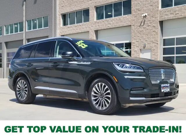 2022 Lincoln Aviator Standard — photo 1 of 17