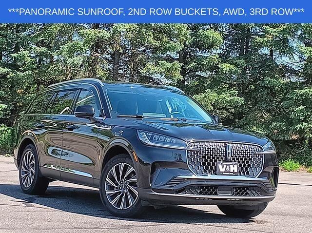 2025 Lincoln Aviator Premiere — photo 1 of 13