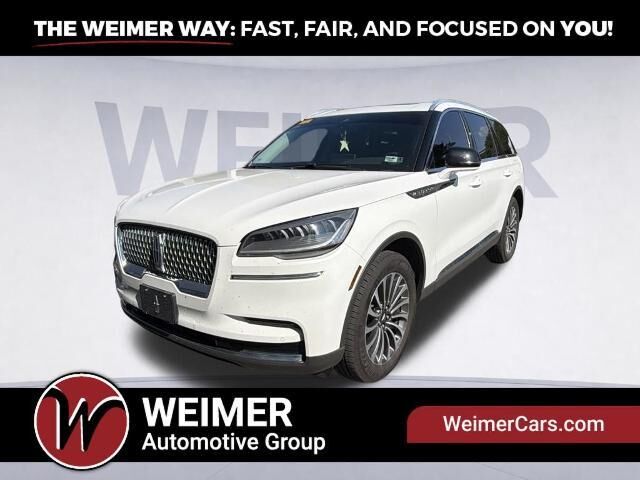 2022 Lincoln Aviator Standard — photo 1 of 13