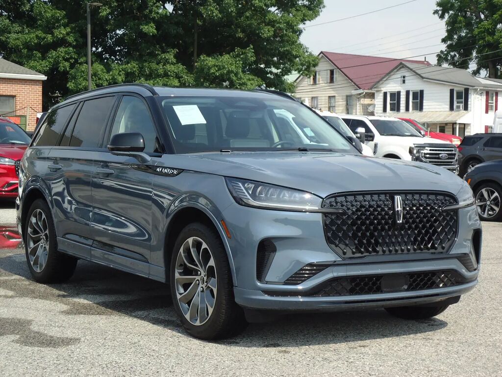 2026 Lincoln Aviator Premiere — photo 1 of 26