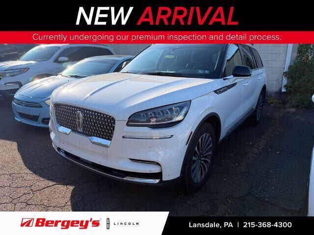 2023 Lincoln Aviator Standard