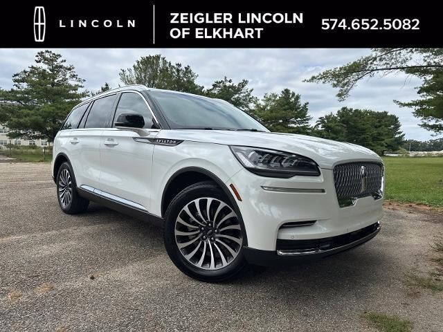 2023 Lincoln Aviator Standard