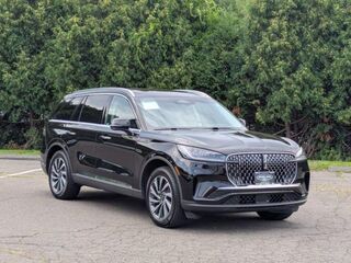2025 Lincoln Aviator Premiere — photo 1 of 13