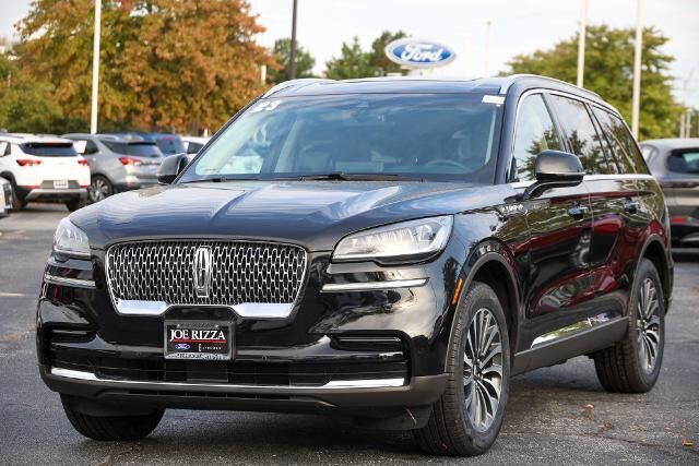 2023 Lincoln Aviator Standard
