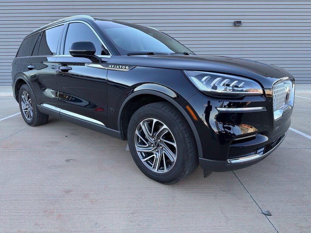 2023 Lincoln Aviator Standard — photo 1 of 1