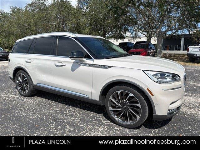 2022 Lincoln Aviator Reserve — photo 1 of 26