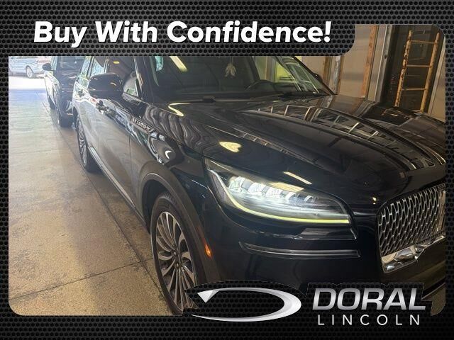 2022 Lincoln Aviator Reserve — photo 1 of 5