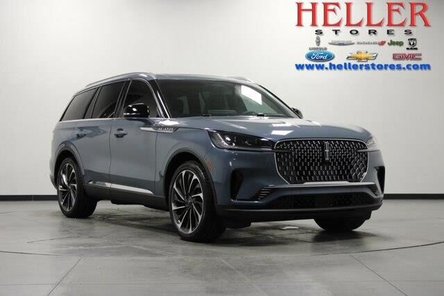2025 Lincoln Aviator Reserve — photo 1 of 13