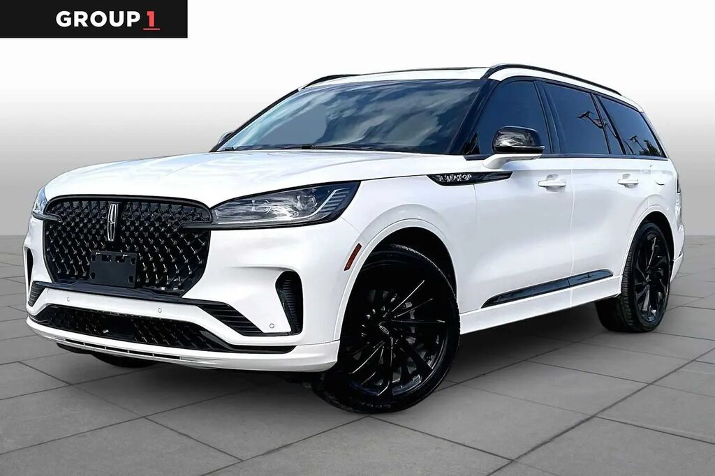 2025 Lincoln Aviator Reserve — photo 1 of 14