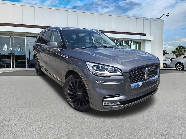 2022 Lincoln Aviator Reserve — photo 1 of 13