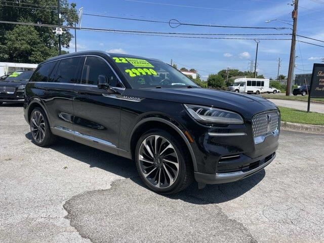2022 Lincoln Aviator Reserve — photo 1 of 26