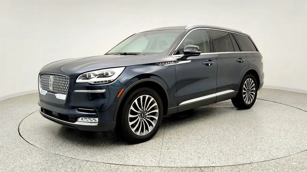 2022 Lincoln Aviator Reserve — photo 1 of 13