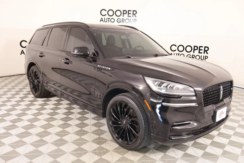 2023 Lincoln Aviator Reserve — photo 1 of 13