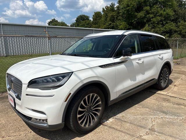 2020 Lincoln Aviator Reserve — photo 1 of 2